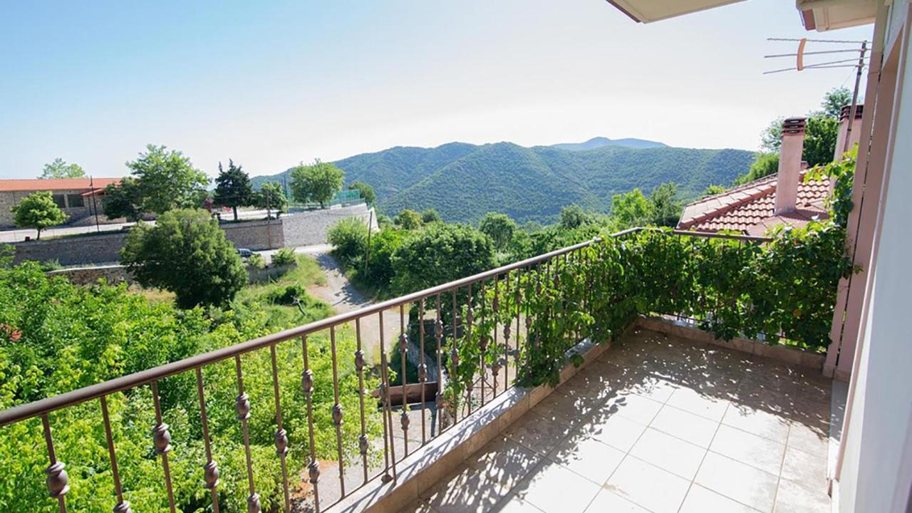 Ξενώνας Μενελαΐς - Menelais Apartments Thrapsimion ภายนอก รูปภาพ