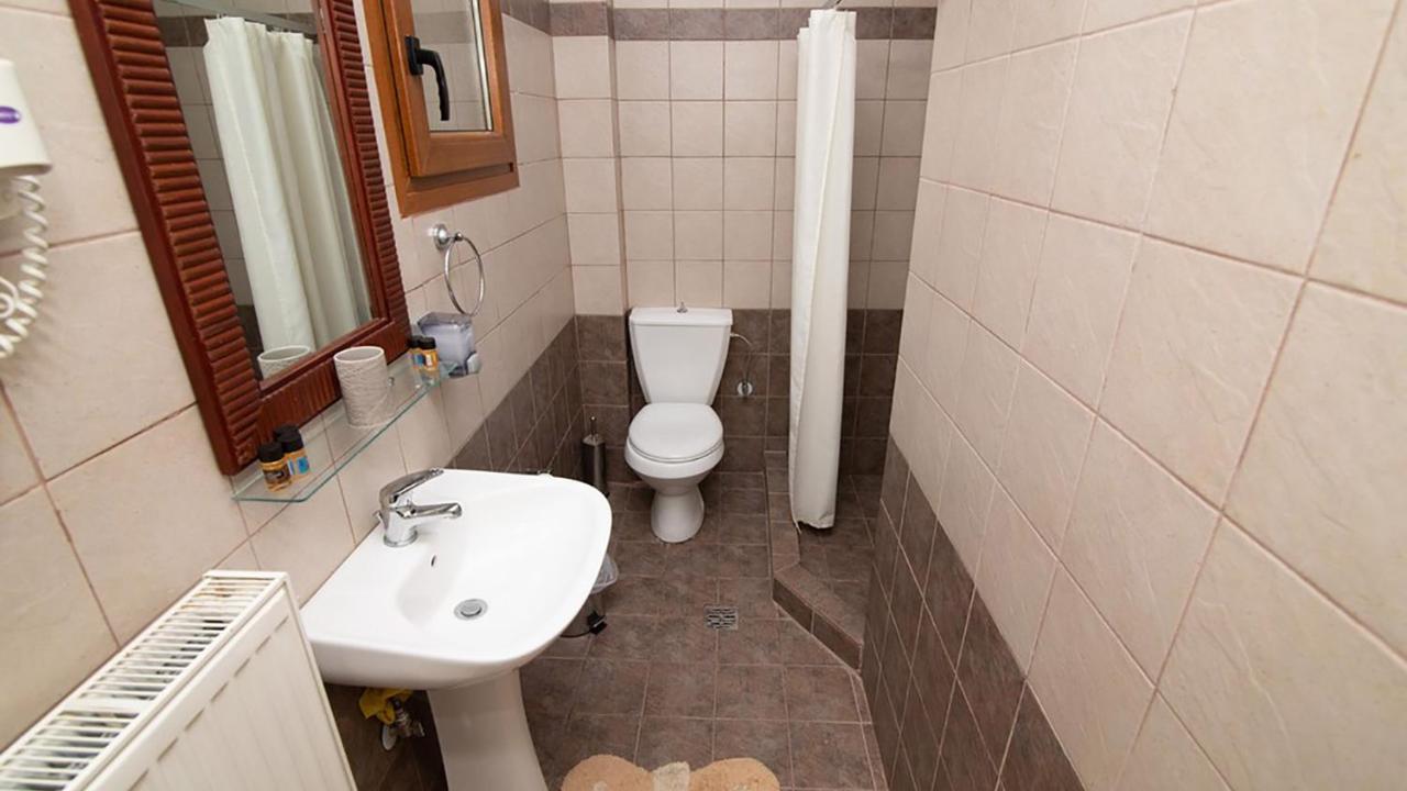 Ξενώνας Μενελαΐς - Menelais Apartments Thrapsimion ภายนอก รูปภาพ