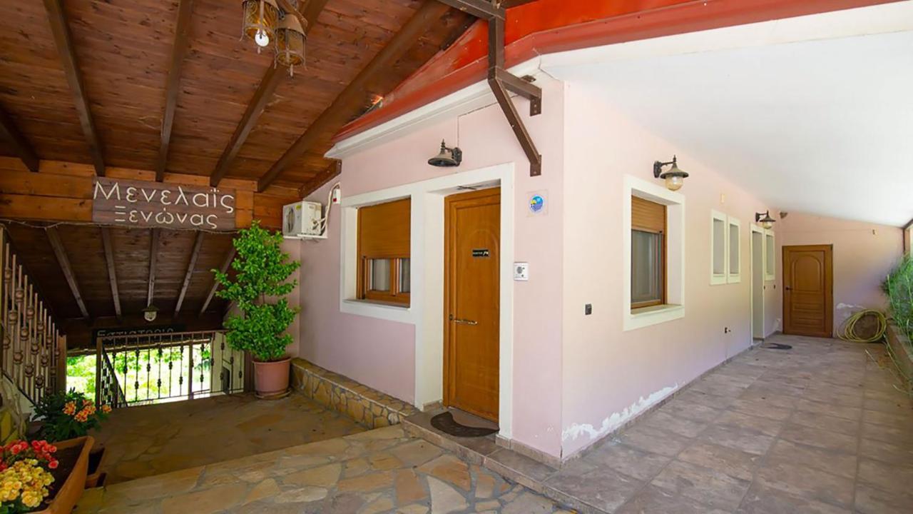Ξενώνας Μενελαΐς - Menelais Apartments Thrapsimion ภายนอก รูปภาพ